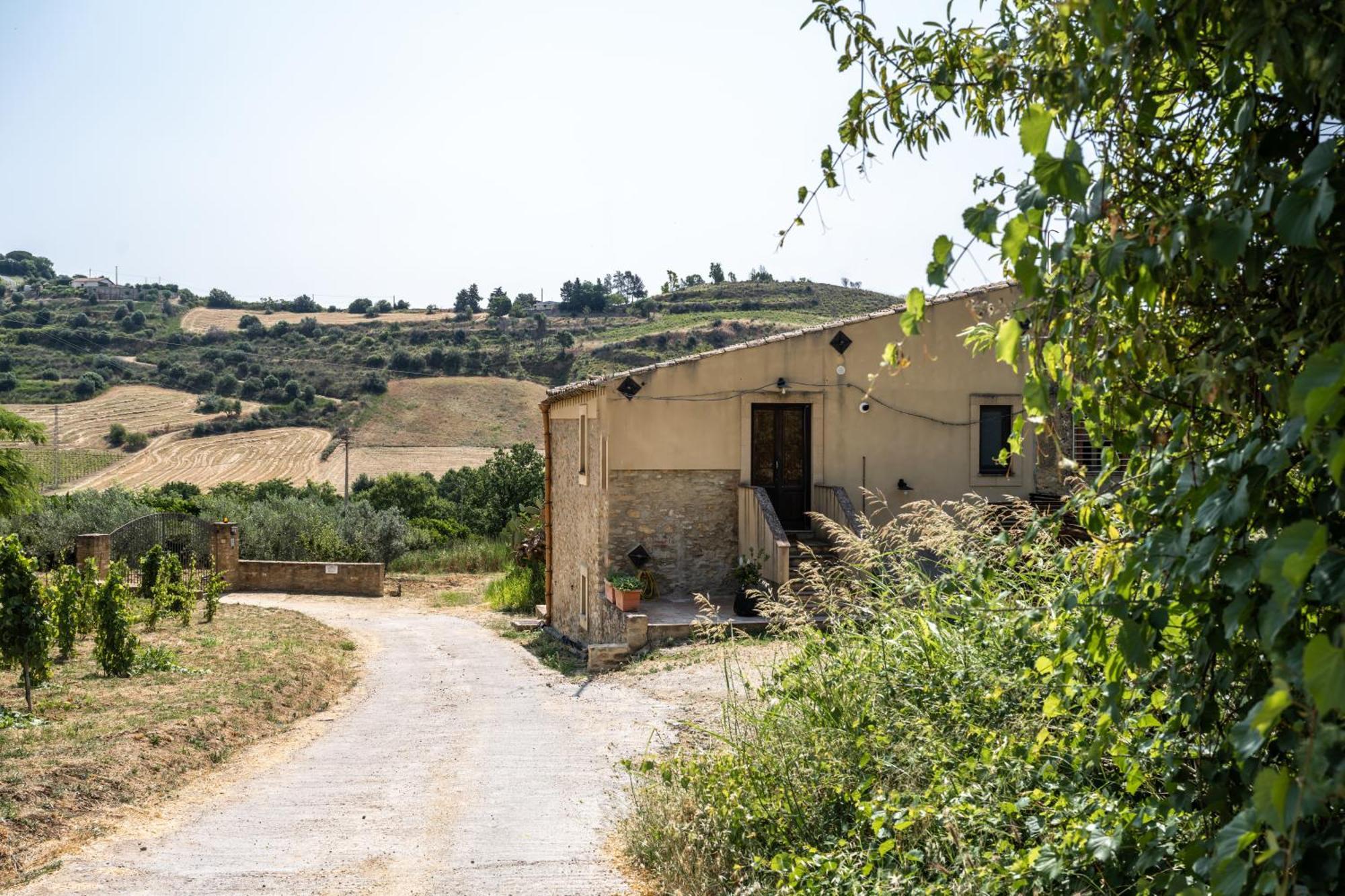 Cottage Immerso Nel Vigneto Caltagirone Kültér fotó